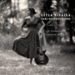 LEYLA McCALLA – ÚČINNÁ ORIGINALITA  SO SKROMNÝMI PROSTRIEDKAMI