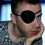 MOMUS – JEDNOOKÝ BOH HLÚPOSTI S HUDOBNÝM TALENTOM
