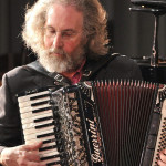 ALAN BERN A KLEZMER V PREKVAPIVÝCH SÚVISLOSTIACH