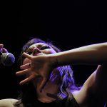 TANYA TAGAQ – MIERUMILOVNÁ ŽENA SKÚŠANÁ ZLOSŤOU A ZLOBOU